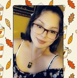 Meet your Posher, Daniela